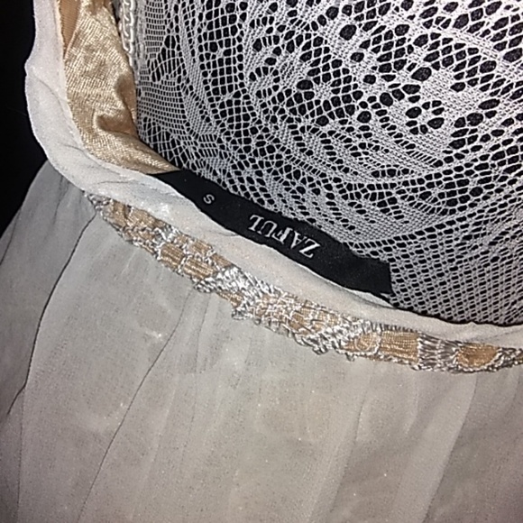 Lace Halter ♥️ Maxi Dress. PRICE IS FIRM❣️ - Picture 7 of 7